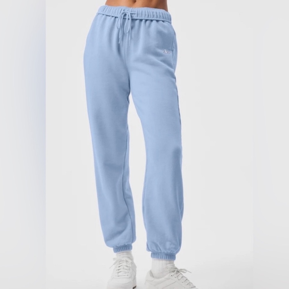 ALO Yoga Seashell blue Accolade Sweatpants